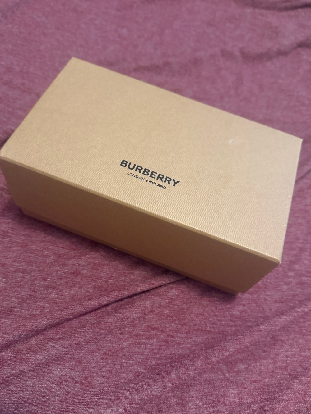 NIB Burberry Daphne Sunglasses Light Gold - Picture 6 of 7